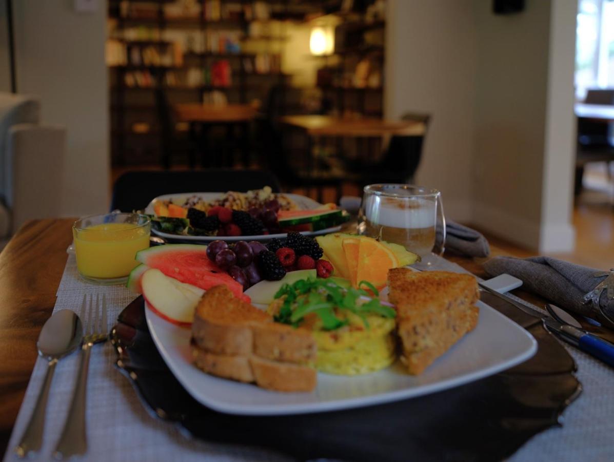 Le Pimbina Bed & Breakfast